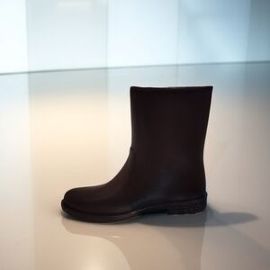 Elegant Women's Brown Winter Boots